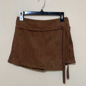 She + Sky Brown Wrap Mini Skorts‎